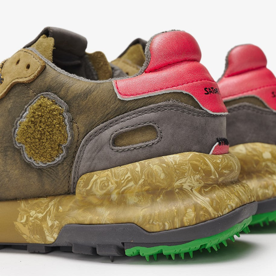 green everyday sneakers in soft, comfortable and resistant leather