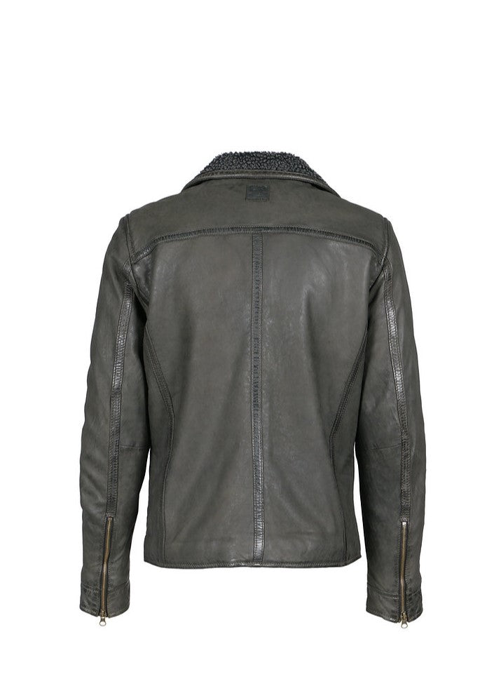giacca in pelle classica 2 tasche laterali e una sul petto con zip, chiusura con bottone sul colletto